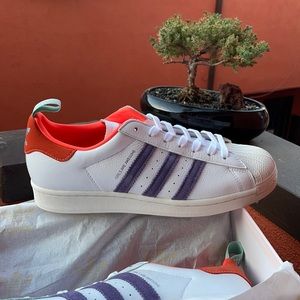 Adidas Original Men’s Superstar Girls Are Awesome (FW8087)